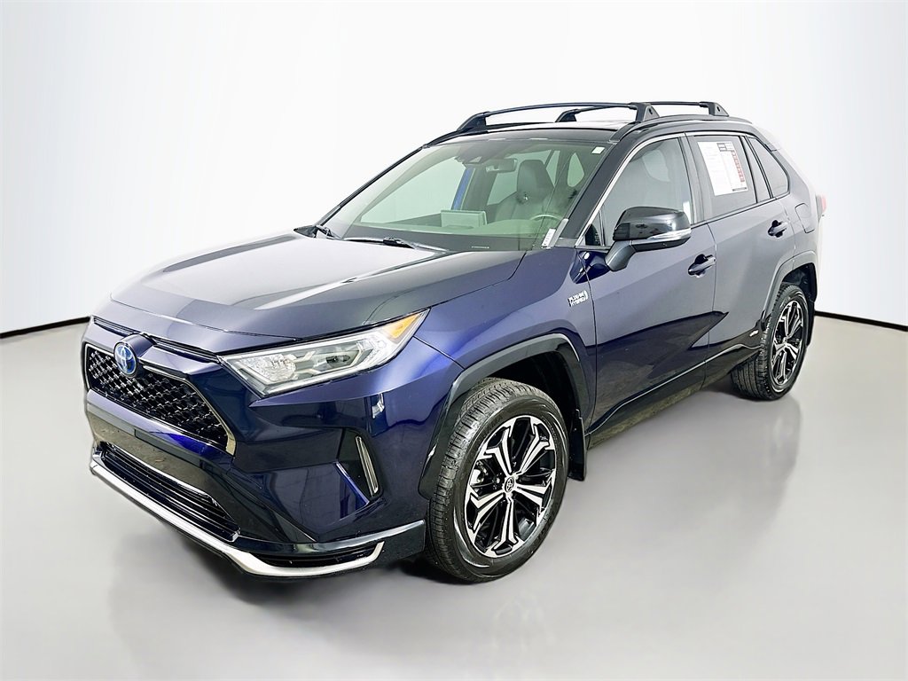 Used 2021 Toyota RAV4 XSE image 3