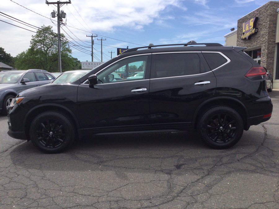 Used 2018 Nissan Rogue SV w/ Premium Package AWD/4WD image 11