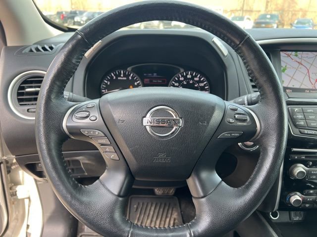 Used 2018 Nissan Pathfinder SV w/ SV Tech Package image 24