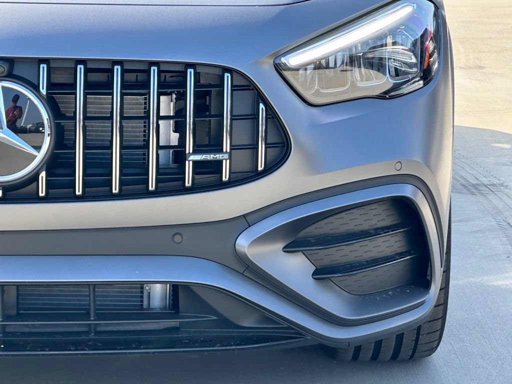 New 2025 Mercedes-Benz GLA 35 AMG 4MATIC image 8
