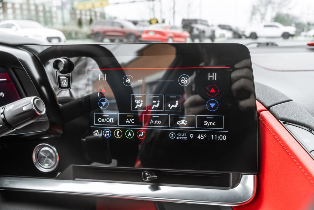 Used 2022 Chevrolet Corvette Stingray Preferred Cpe w/ Battery Protection Package image 28