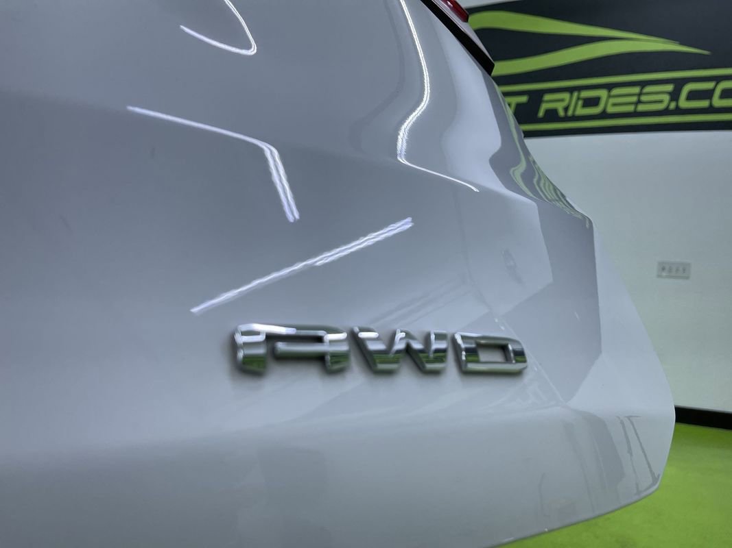 Used 2023 GMC Terrain SLT image 22