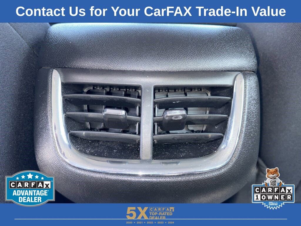 Used 2025 Chevrolet Malibu LT image 32