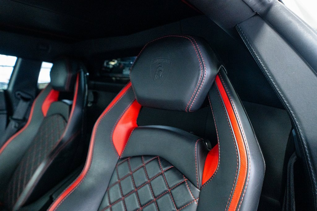 Used 2017 Lamborghini Aventador S image 44