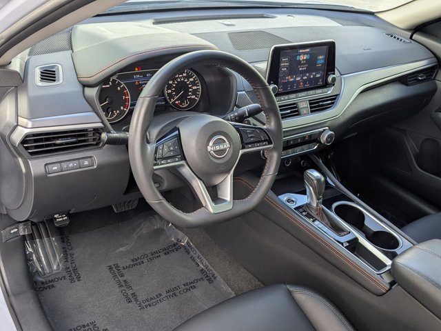 Used 2024 Nissan Altima 2.5 SR FWD image 10