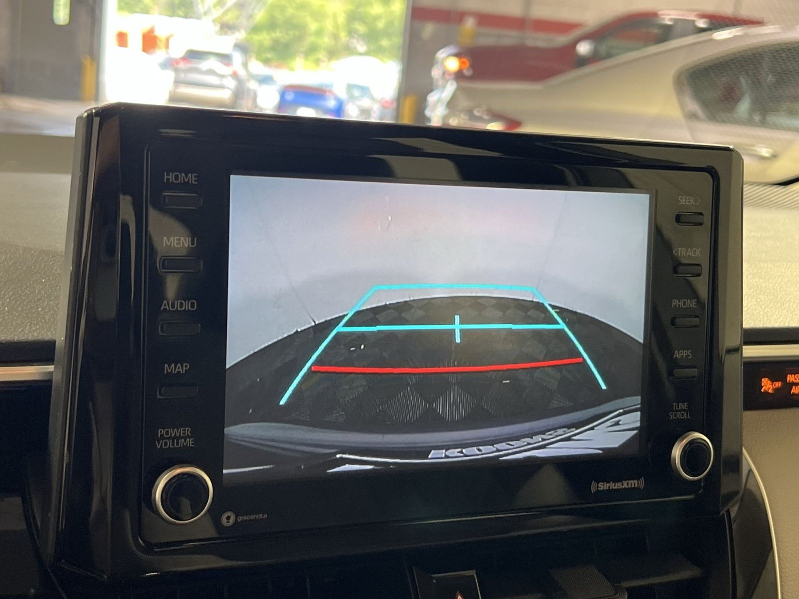 Used 2022 Toyota Corolla LE FWD image 27