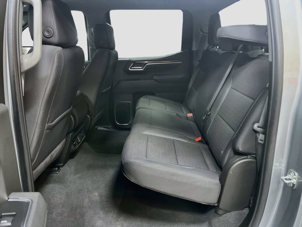 Used 2025 Chevrolet Silverado 1500 LT AWD/4WD image 24