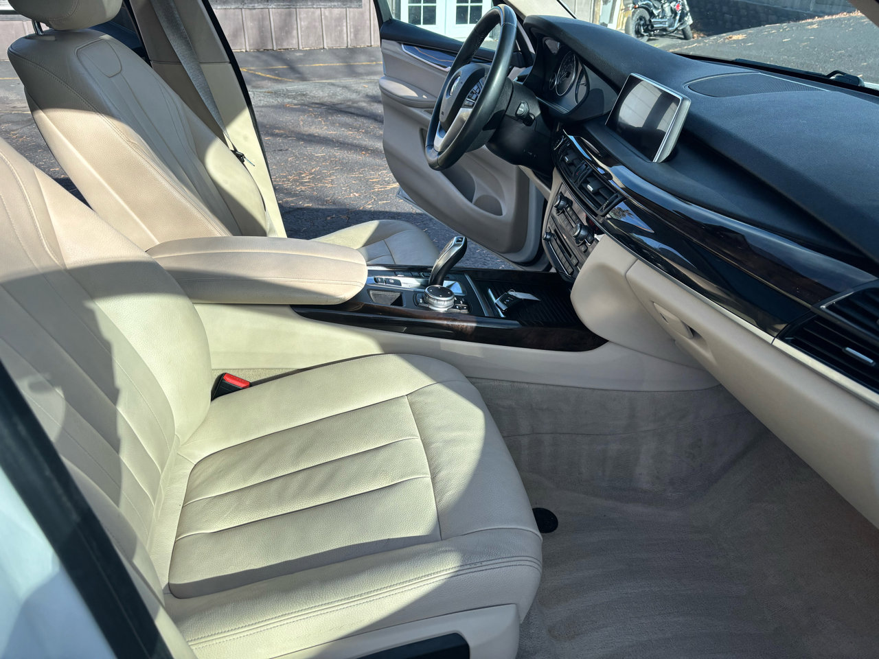 Used 2015 BMW X5 xDrive35i image 11
