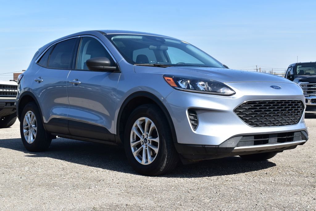 Certified 2022 Ford Escape SE w/ Cold Weather Package image 3