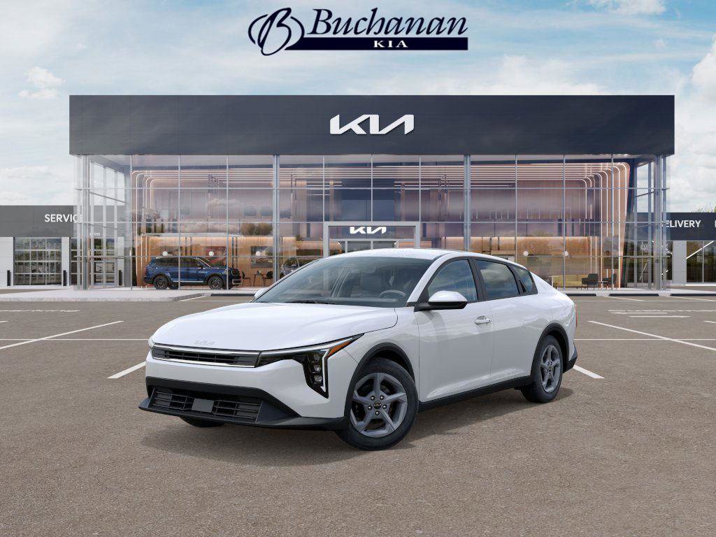 New 2025 Kia K4 LXS image 1