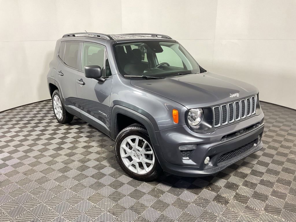 Used 2022 Jeep Renegade Latitude AWD/4WD image 5