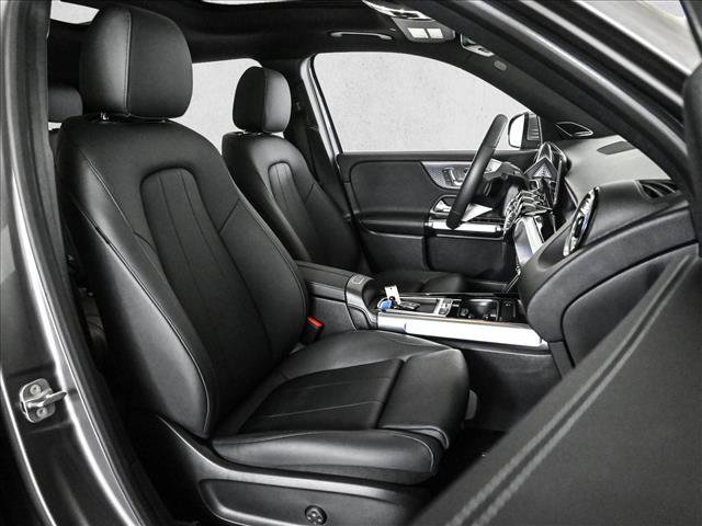 Certified 2025 Mercedes-Benz EQB 300 4MATIC w/ Driver Assistance Package image 23