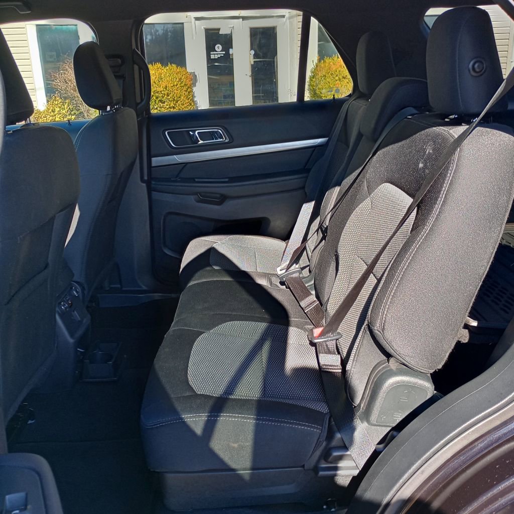 Used 2019 Ford Explorer XLT w/ Class III Trailer Tow Package image 16
