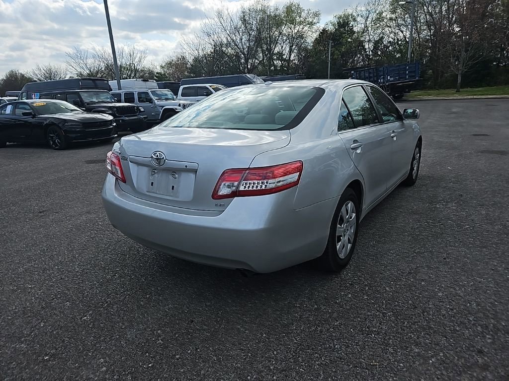 Used 2011 Toyota Camry LE image 8