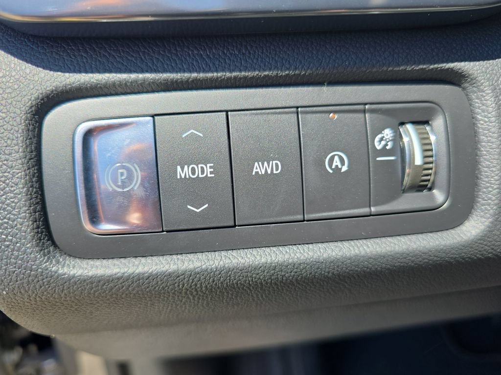 New 2026 GMC Acadia AT4 w/ Luxury Package AWD/4WD image 27