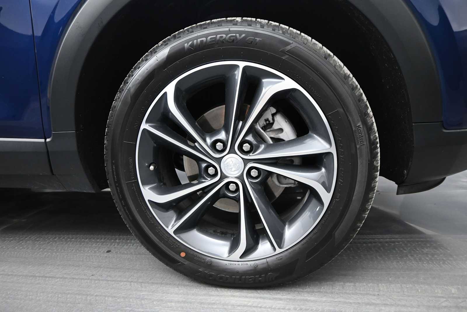 Used 2022 Buick Encore GX Select AWD/4WD image 10