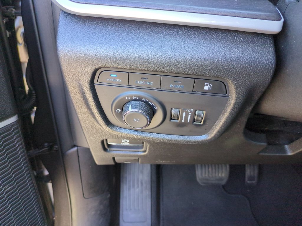 Used 2024 Jeep Grand Cherokee Limited 4xe AWD/4WD image 17