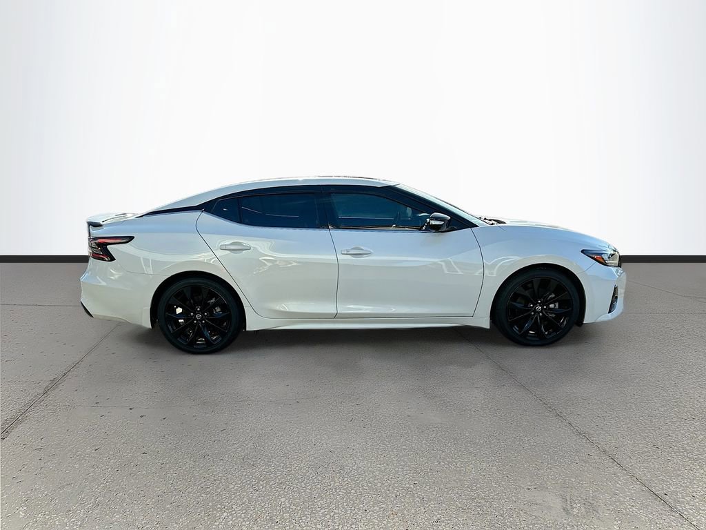 Used 2022 Nissan Maxima SR w/ Sport Mat Group image 8