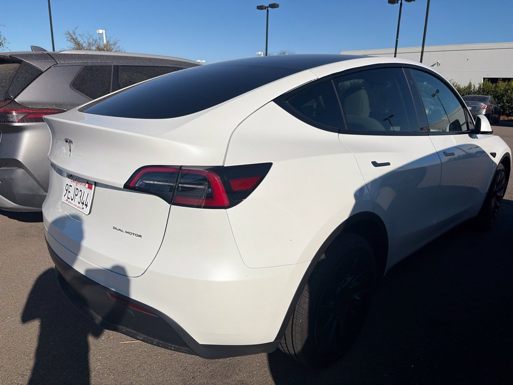 Used 2023 Tesla Model Y Long Range AWD/4WD image 6