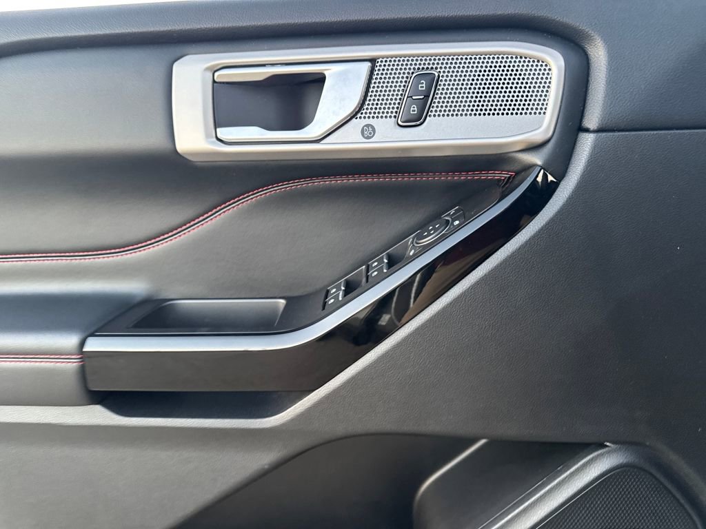 Used 2023 Ford Explorer ST-Line w/ Class IV Trailer Tow Package image 25