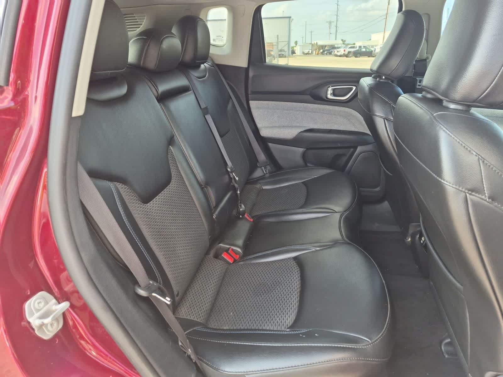 Used 2022 Jeep Compass Latitude AWD/4WD image 25