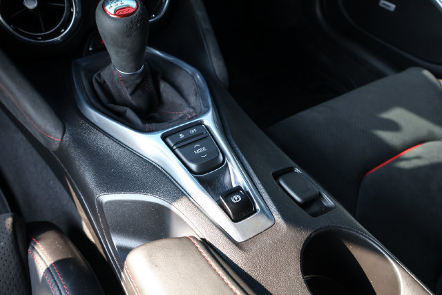 Used 2018 Chevrolet Camaro ZL1 RWD image 13