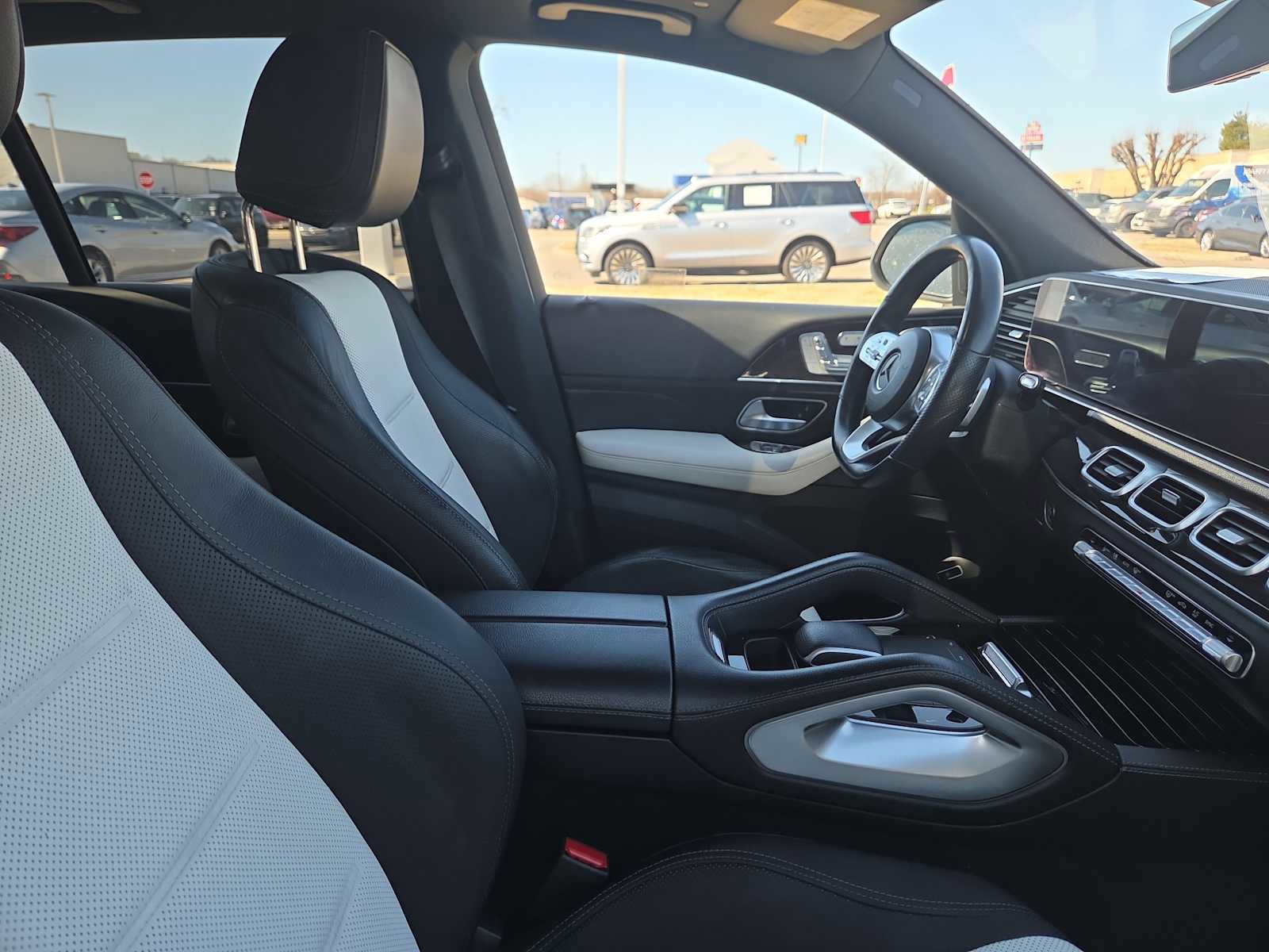 Used 2022 Mercedes-Benz GLE 450 4MATIC image 4