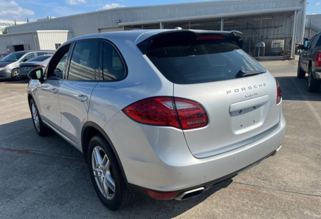 Used 2012 Porsche Cayenne image 7