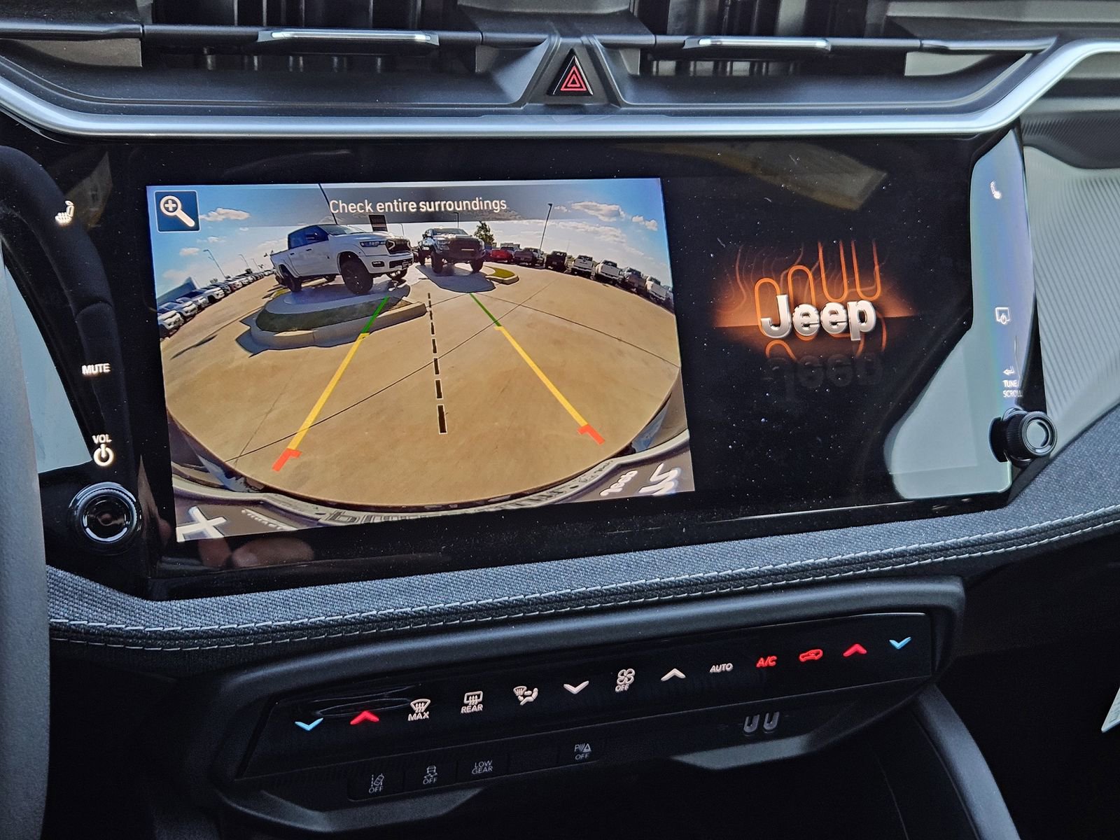 New 2026 Jeep Cherokee Laredo image 19