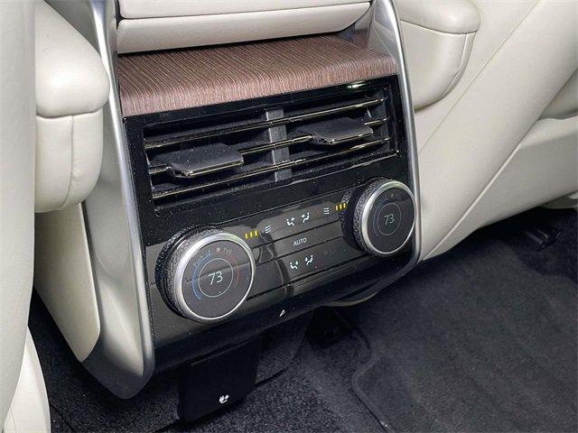 Used 2024 Land Rover Range Rover SE image 26