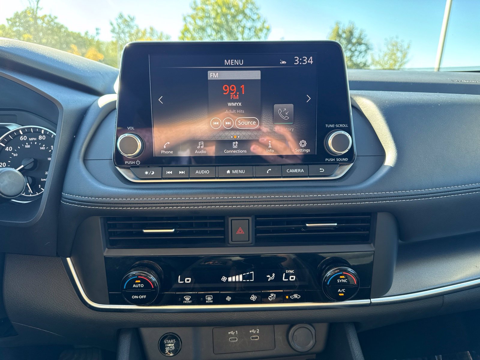 Used 2025 Nissan Rogue SV AWD/4WD image 21