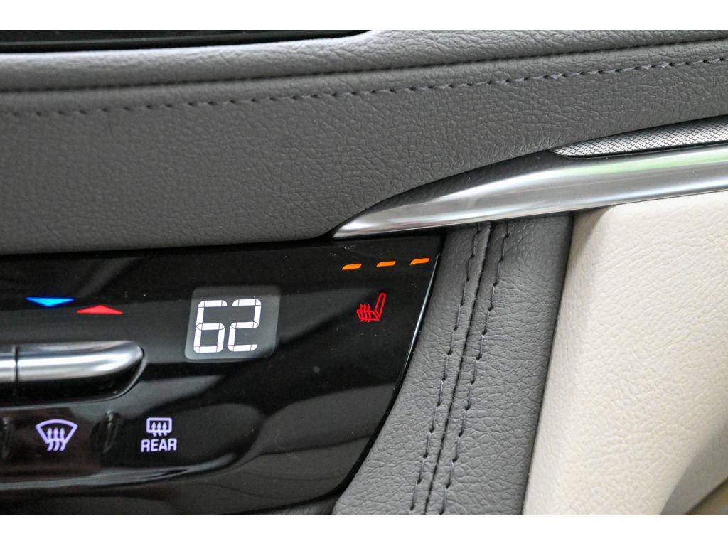 Certified 2025 Cadillac XT5 Premium Luxury AWD/4WD image 46