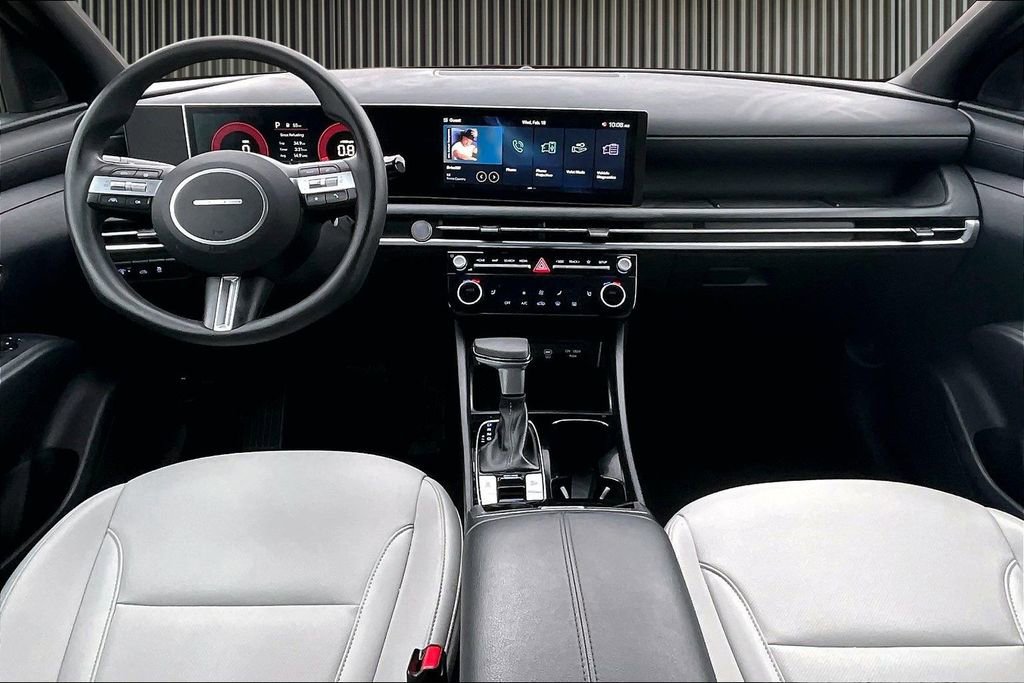 Certified 2025 Hyundai Santa Cruz SEL image 16