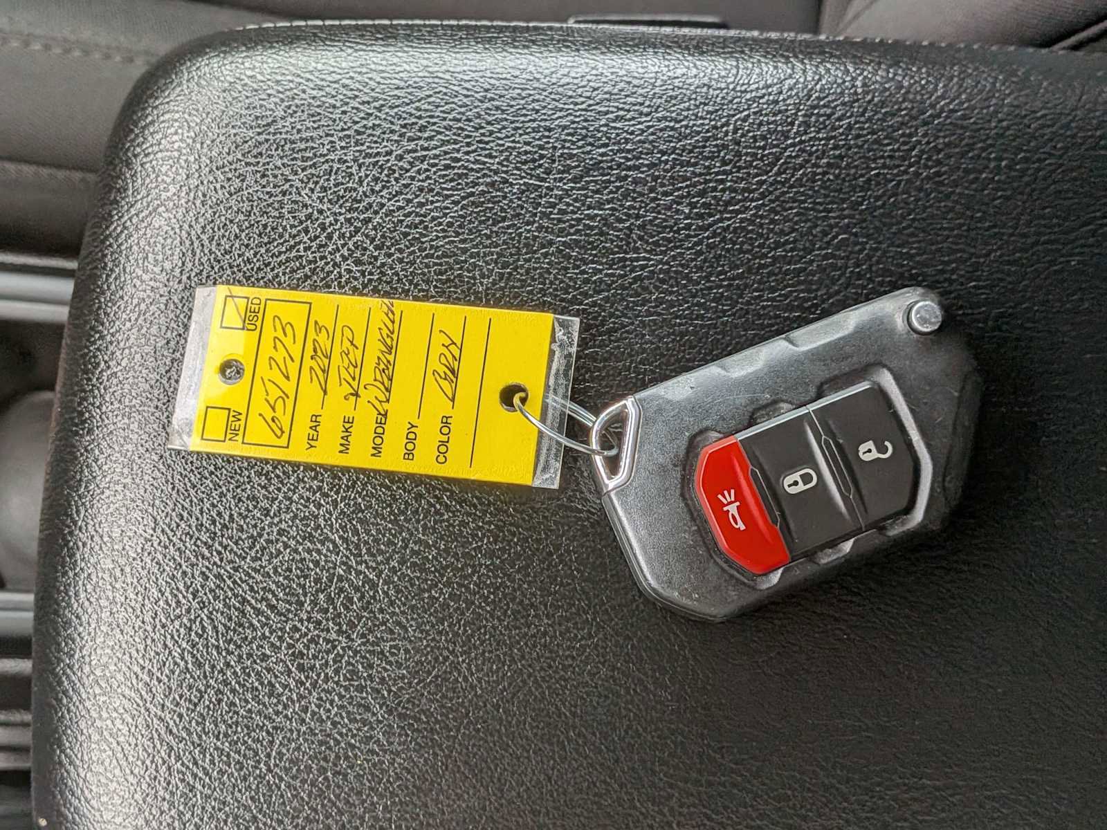 Used 2023 Jeep Wrangler Unlimited image 35