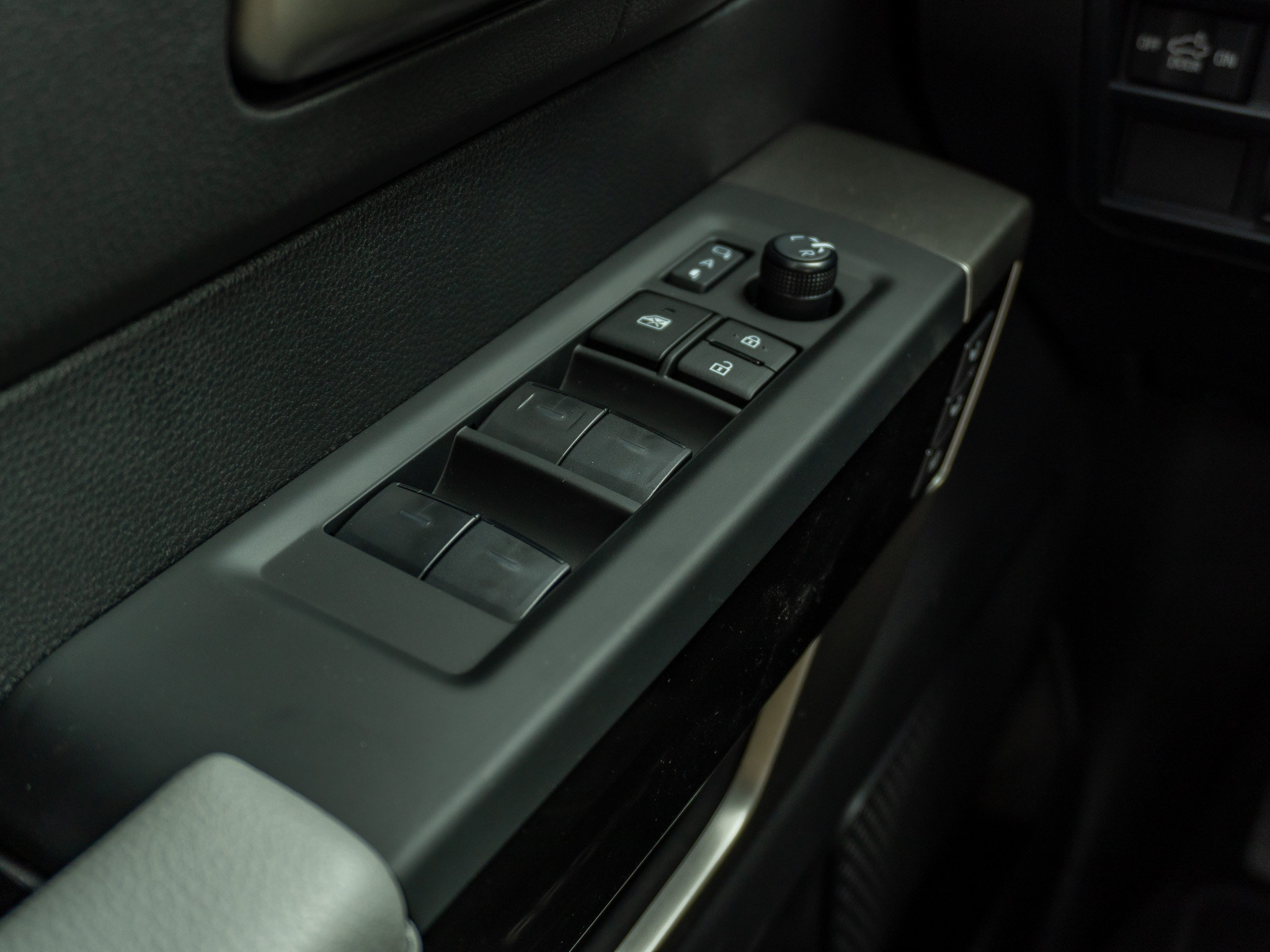 New 2026 Toyota Tundra Limited AWD/4WD image 29