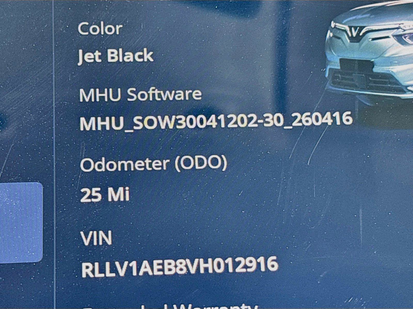 New 2027 VinFast VF 8 Eco AWD/4WD image 12