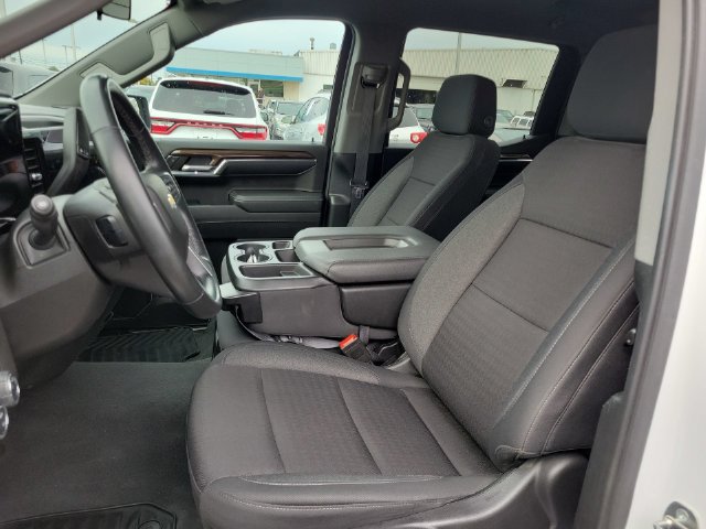 Certified 2024 Chevrolet Silverado 1500 LT w/ Z71 Off-Road Package AWD/4WD image 24