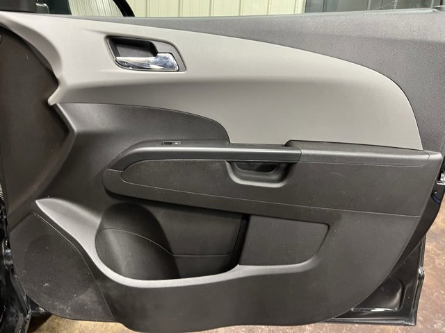 Used 2020 Chevrolet Sonic LT image 23