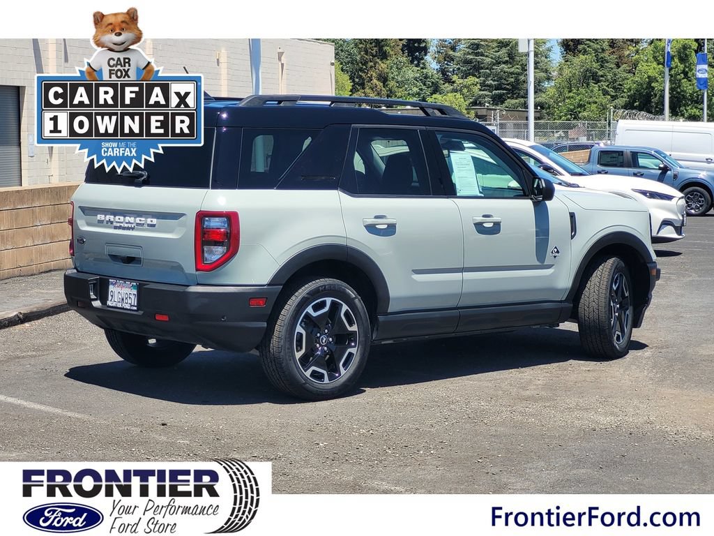 Used 2024 Ford Bronco Sport Outer Banks w/ Tech Package AWD/4WD image 4