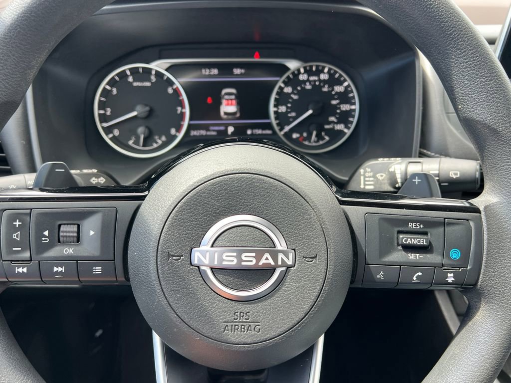 Used 2023 Nissan Rogue SV image 24