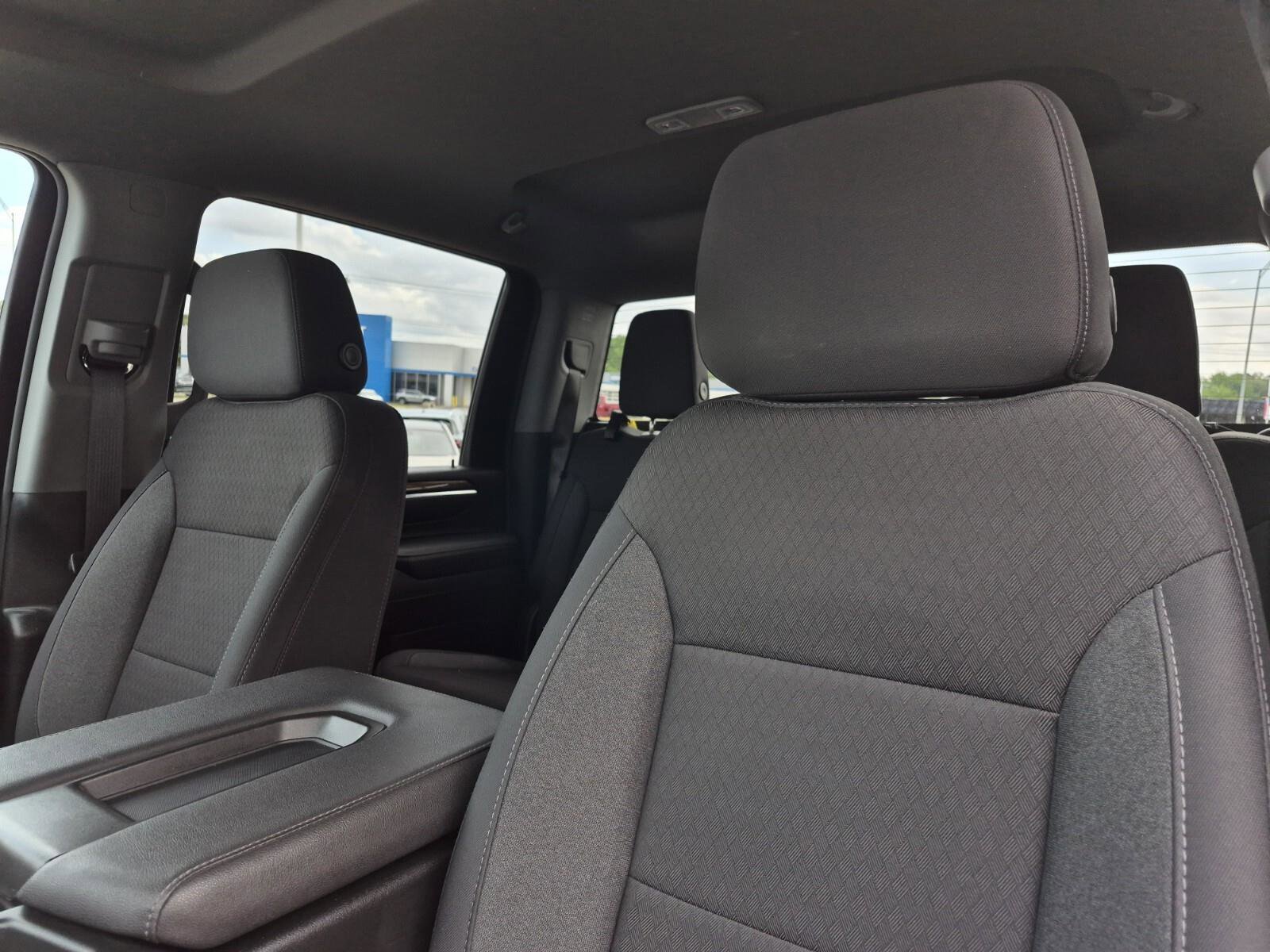Used 2025 Chevrolet Silverado 3500 LT w/ Safety Package AWD/4WD image 17