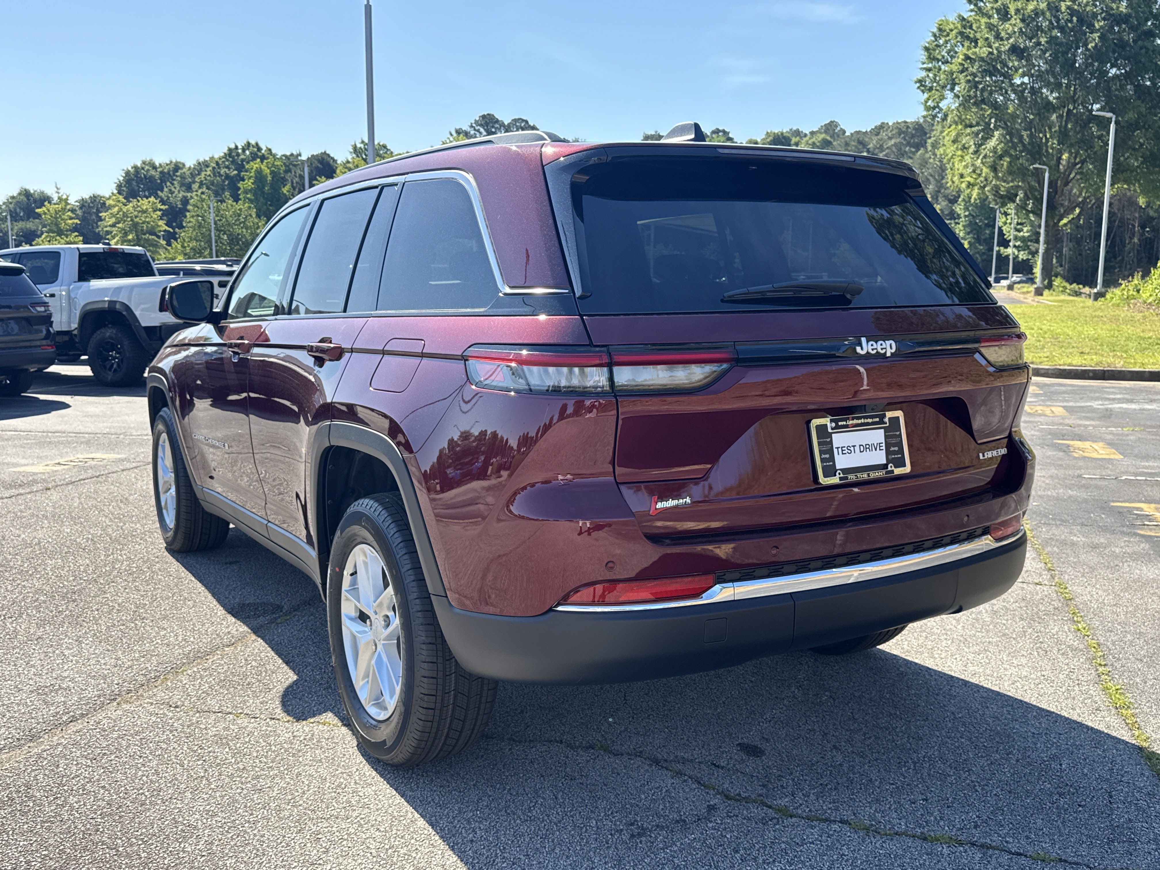 New 2026 Jeep Grand Cherokee Laredo X RWD image 9
