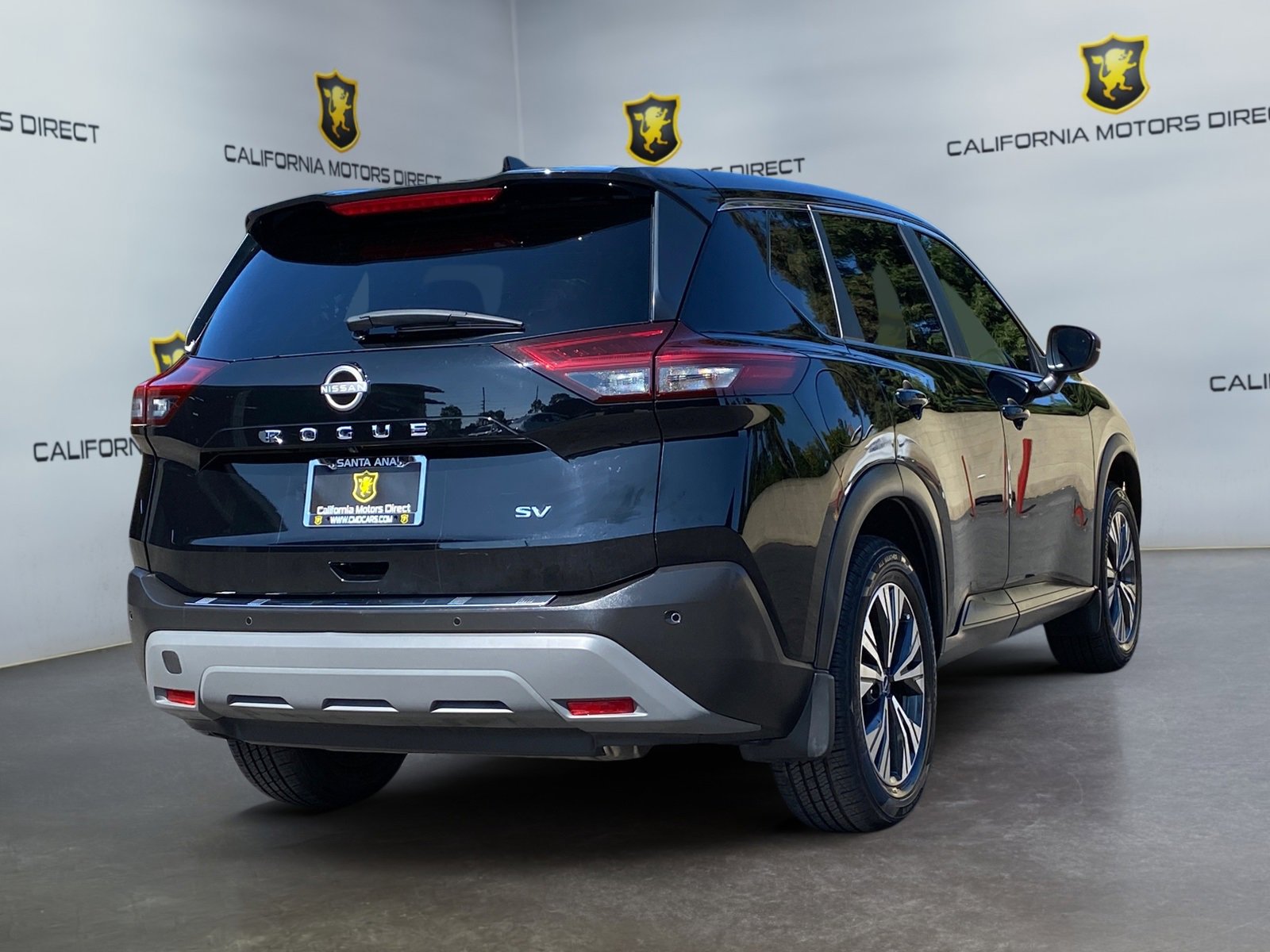 Used 2022 Nissan Rogue SV image 5