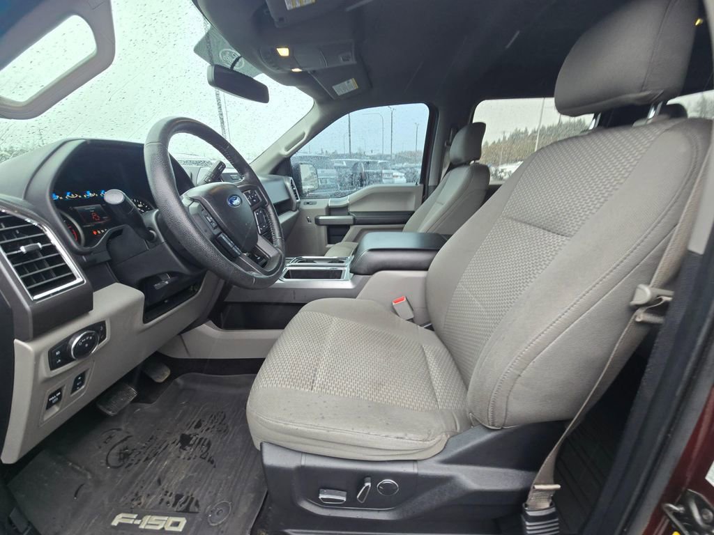 Used 2015 Ford F150 XLT w/ Equipment Group 302A Luxury RWD image 16