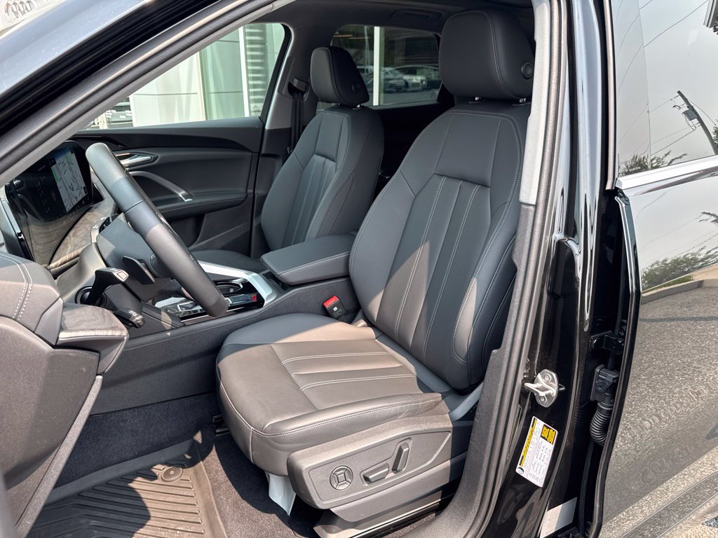 Certified 2025 Audi Q5 Premium w/ Convenience Package AWD/4WD image 20