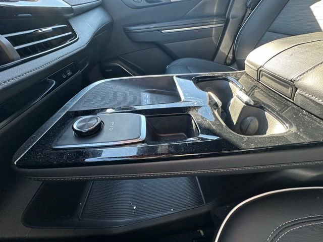 Used 2025 Buick Enclave Sport Touring image 30