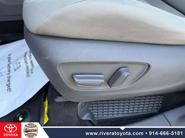 Used 2021 Toyota Sienna LE AWD/4WD image 14