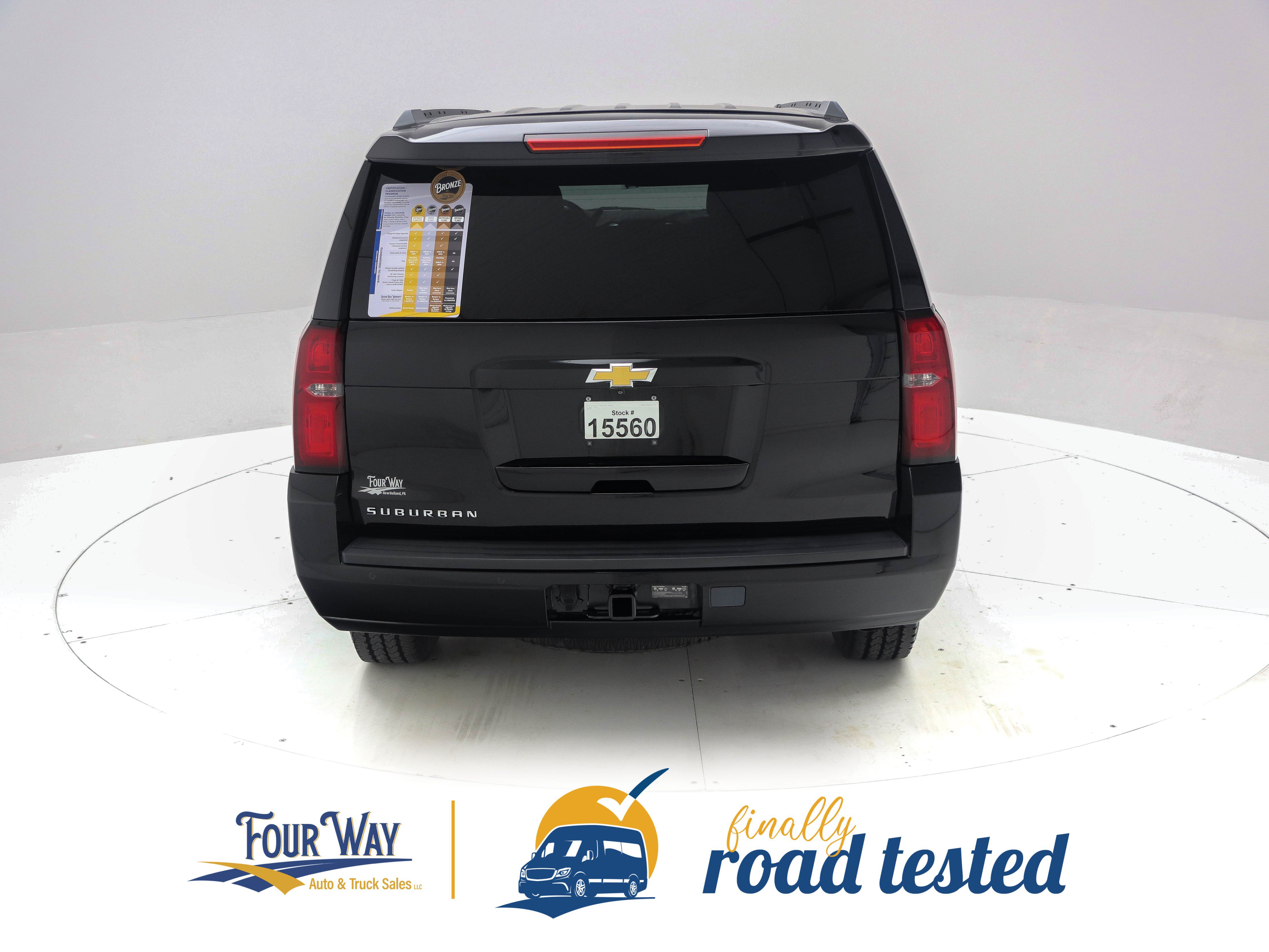 Used 2017 Chevrolet Suburban 3500 LS w/ Driver Alert Package AWD/4WD image 5