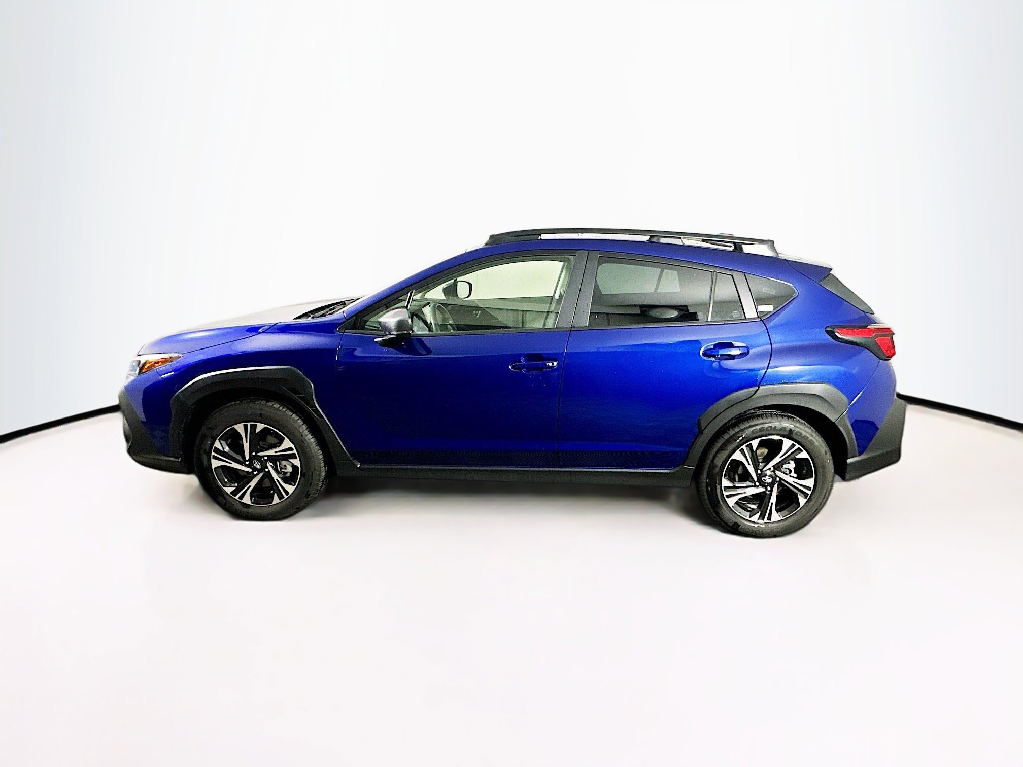 Used 2024 Subaru Crosstrek 2.0i Premium image 4