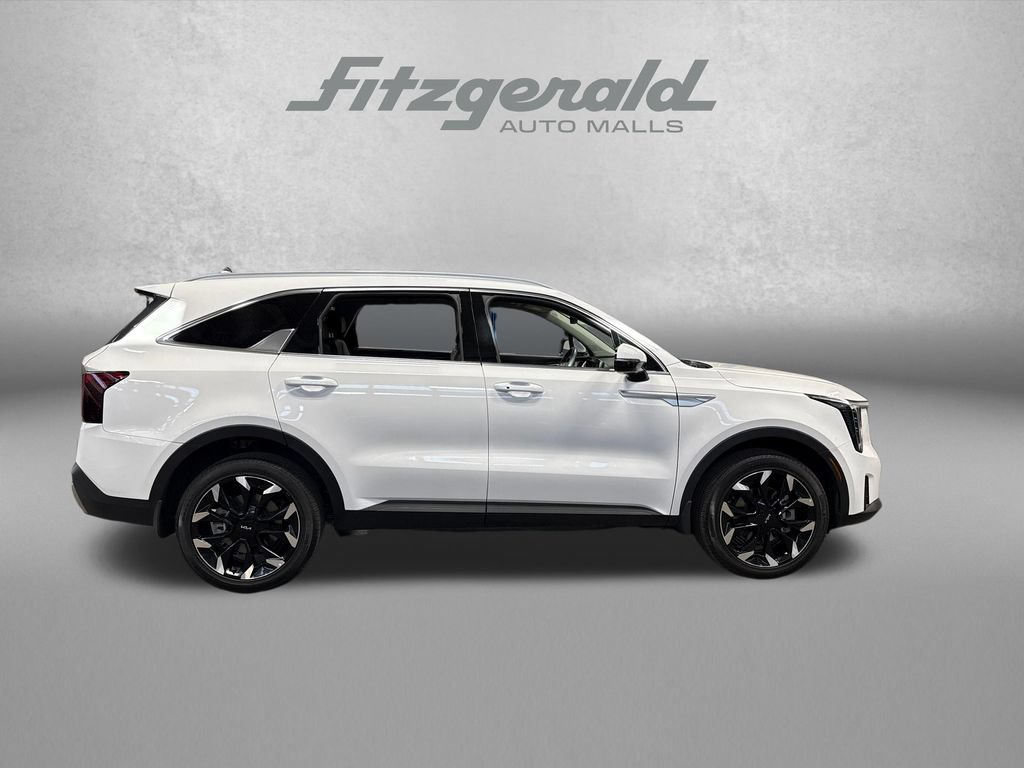 Used 2025 Kia Sorento EX AWD/4WD image 5